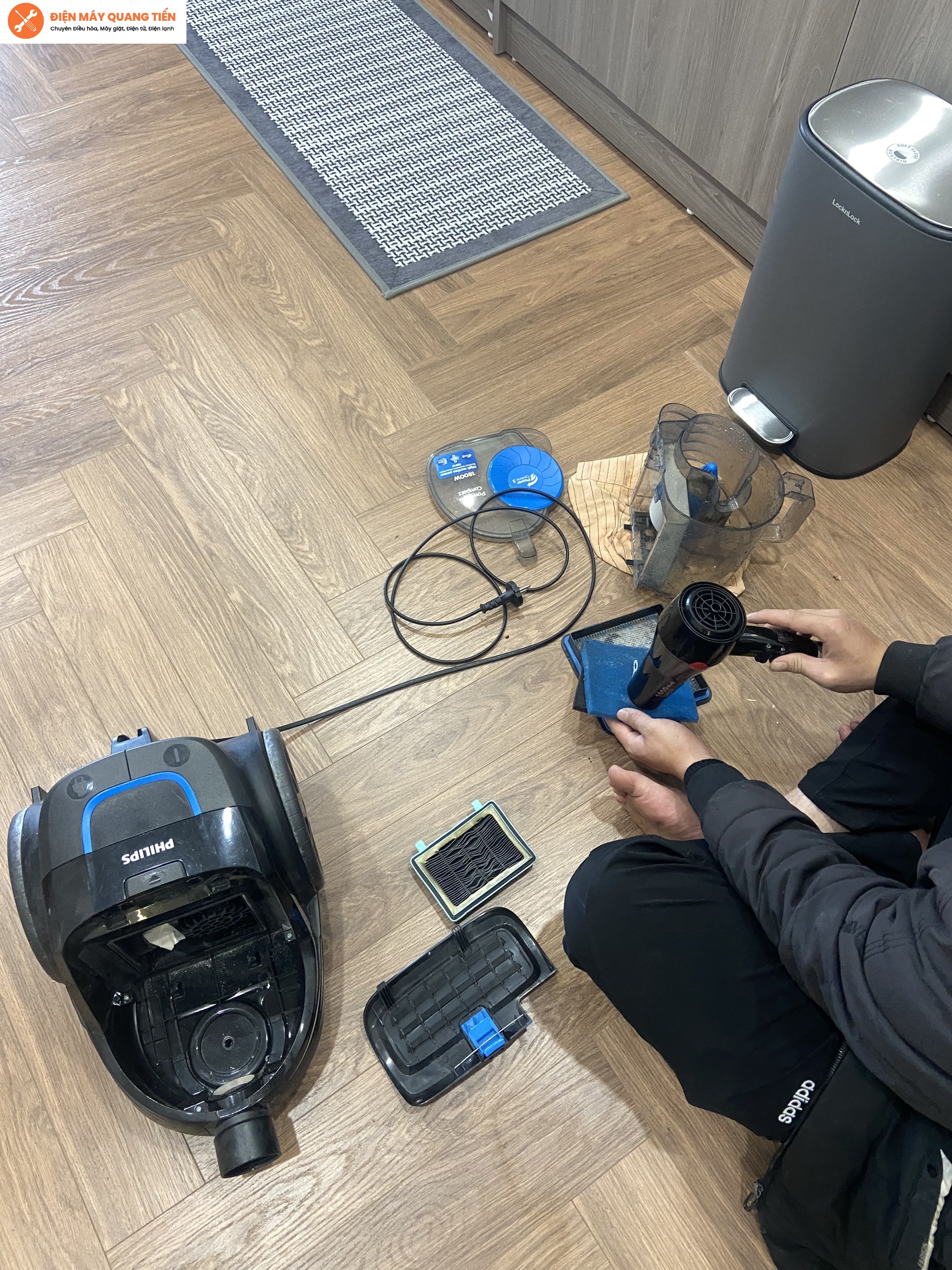 sửa máy hút bụi Philips