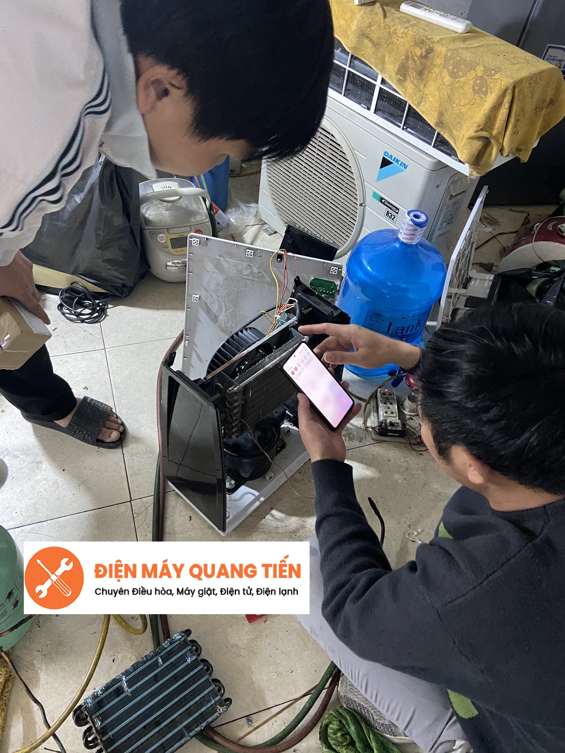 Sửa máy hút ẩm tại nhà