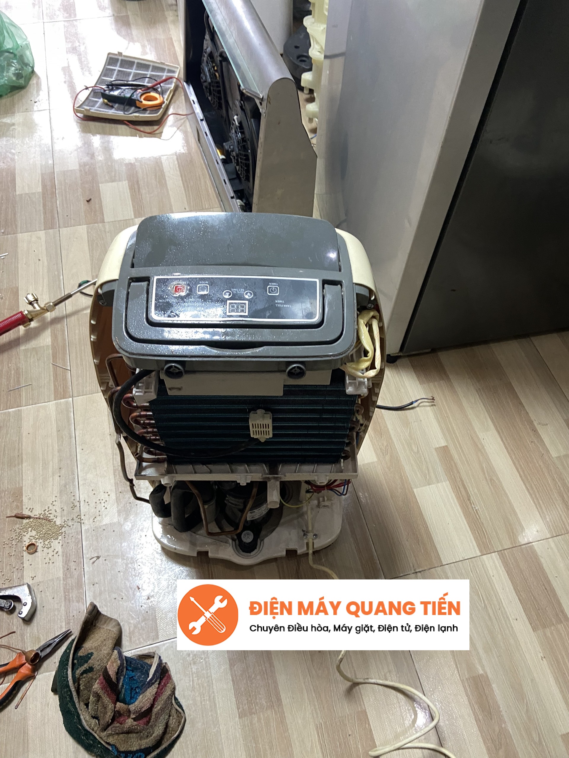Sửa máy hút ẩm tại nhà